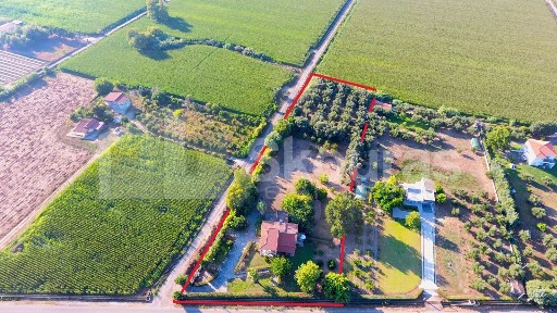 Μονοκατοικία, 190τ. μ.