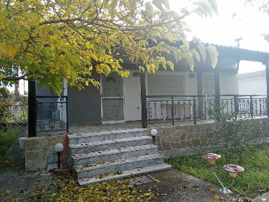 Μονοκατοικία, 60τ. μ.