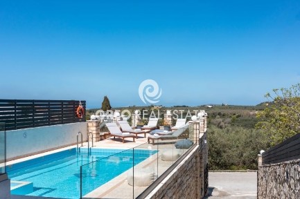 Βίλα, 273τ. μ.