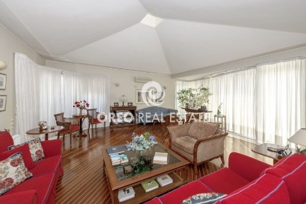 Βίλα, 386τ. μ.