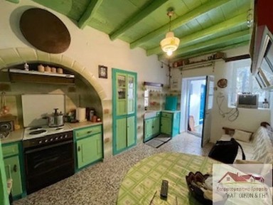 Μονοκατοικία, 55τ. μ.