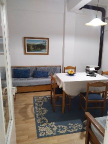 Μονοκατοικία, 70τ. μ.