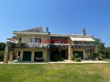 Βίλα, 520τ. μ.