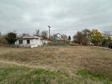 Μονοκατοικία, 70τ. μ.