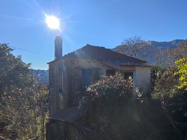 Μονοκατοικία, 90τ. μ.