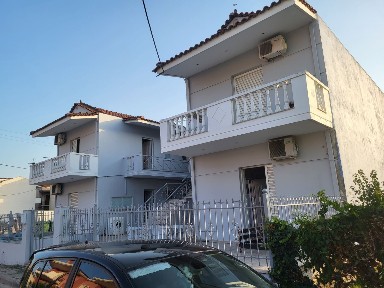 Συγκρότημα διαμερισμάτων, 340τ. μ.