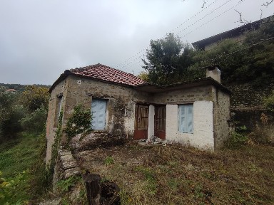 Μονοκατοικία, 55τ. μ.