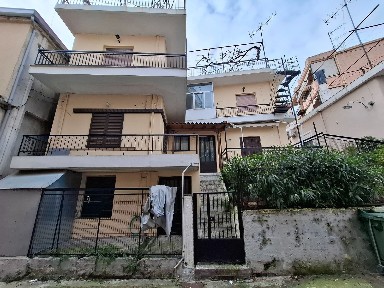 Μονοκατοικία, 123τ. μ.