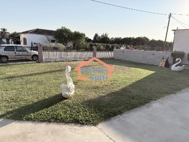 Κτίριο, 270τ. μ.