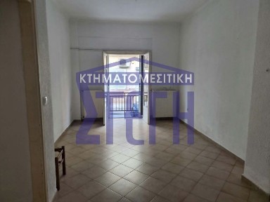 Μονοκατοικία, 60τ. μ.