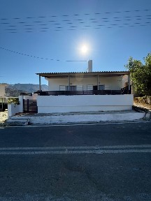 Μονοκατοικία, 70τ. μ.