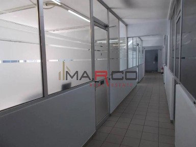 Γραφείο, 980τ. μ.