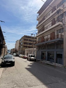 Γραφείο, 975τ. μ.