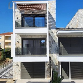 Μεζονέτα, 111τ. μ.