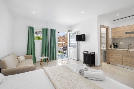 Studio / Γκαρσονιέρα, 30τ. μ.