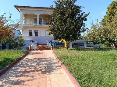 Βίλα, 350τ. μ.