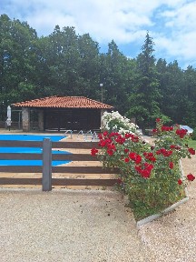 Συγκρότημα διαμερισμάτων, 2200τ. μ.