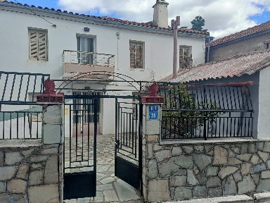 Μονοκατοικία, 100τ. μ.