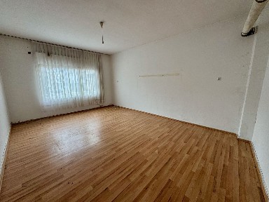 Νάουσα (Ημαθία), Γ. Θεμελή 10