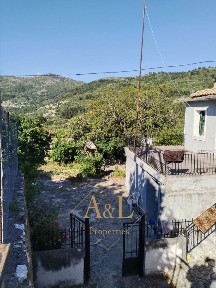 Μονοκατοικία, 125τ. μ.