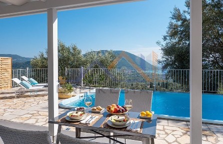 Συγκρότημα διαμερισμάτων, 200τ. μ.