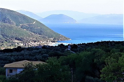 Μονοκατοικία, 170τ. μ.