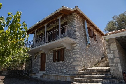 Μονοκατοικία, 104τ. μ.