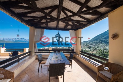Συγκρότημα διαμερισμάτων, 400τ. μ.