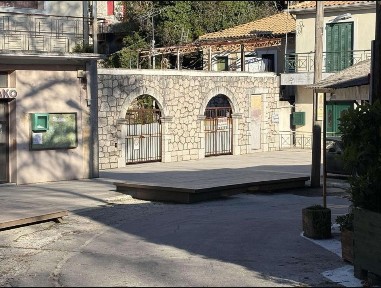 Μονοκατοικία, 238τ. μ.