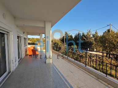 Μονοκατοικία, 350τ. μ.