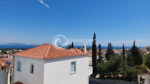 Μονοκατοικία, 105τ. μ.
