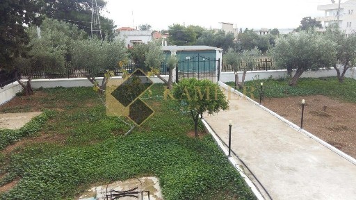 Συγκρότημα διαμερισμάτων, 240τ. μ.