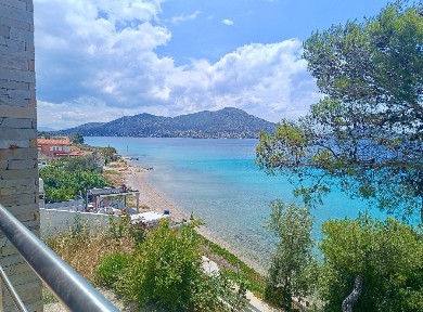 Μονοκατοικία, 335τ. μ.