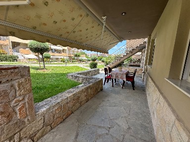 Συγκρότημα διαμερισμάτων, 65τ. μ.