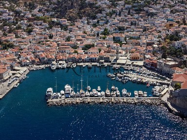 Μονοκατοικία, 370τ. μ.