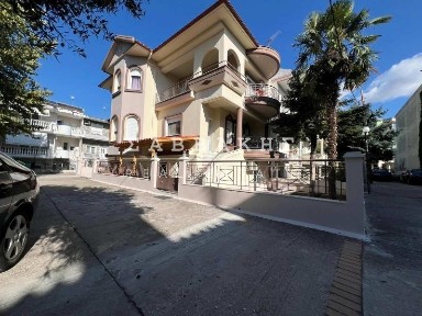 Μεζονέτα, 215τ. μ.