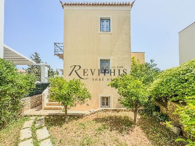 Μονοκατοικία, 145τ. μ.