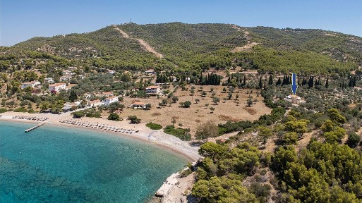 Μονοκατοικία, 270τ. μ.