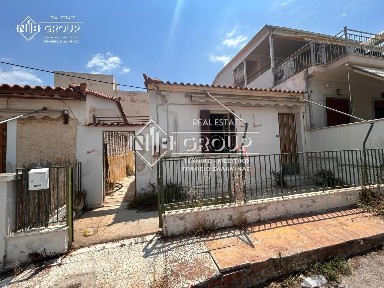 Φοίνικας, Σαλαμίνα (Νησιά Αργοσαρωνικού)