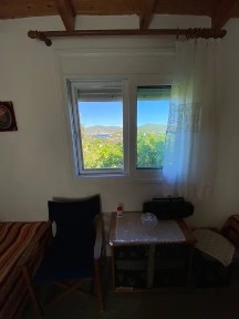 Μονοκατοικία, 30τ. μ.