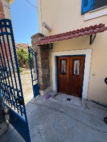 Μονοκατοικία, 250τ. μ.
