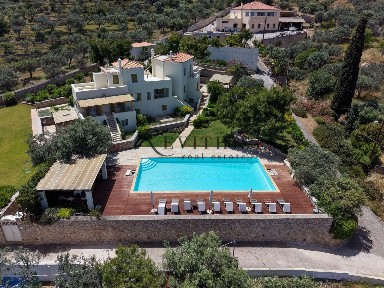 Συγκρότημα διαμερισμάτων, 400τ. μ.