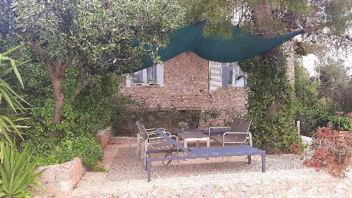 Μονοκατοικία, 235τ. μ.
