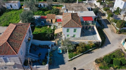 Κέντρο, Σπέτσες (Νησιά Αργοσαρωνικού)