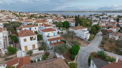 Μονοκατοικία, 230τ. μ.