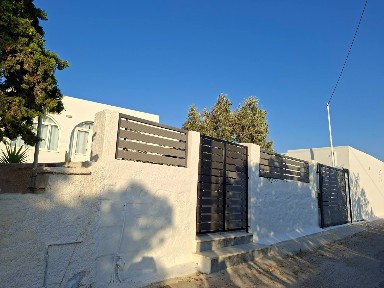 Μέγας Γιαλός, Σύρος (Κυκλάδες), Επ. Οδός Άνω Μάννας-Μέγα Γυαλού, 841 00 Ποσειδωνία