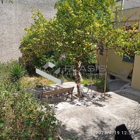Μονοκατοικία, 60τ. μ.