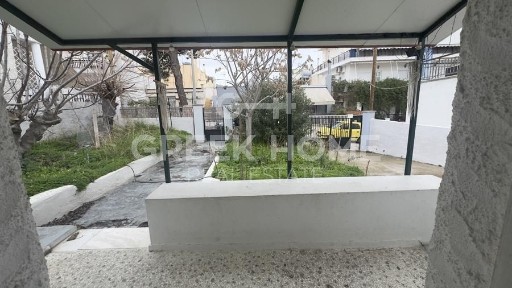 Μονοκατοικία, 60τ. μ.