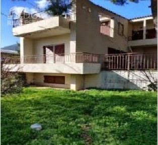 Μονοκατοικία, 320τ. μ.