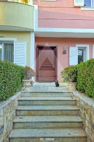 Μεζονέτα, 300τ. μ.